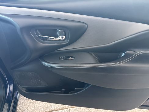 Used 2023 Nissan Murano SV image 17