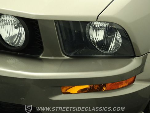 Used 2005 Ford Mustang Cobra RWD image 20