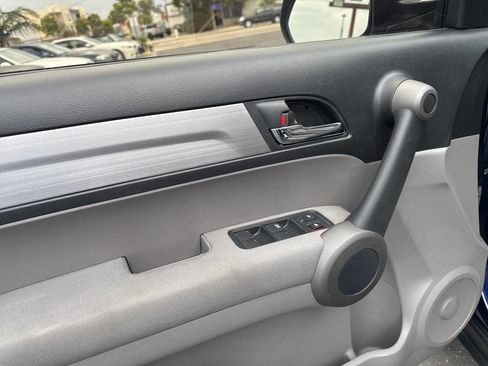 Used 2010 Honda CR-V LX image 13