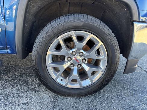 Used 2018 GMC Sierra 1500 SLT w/ SLT Premium Package image 15