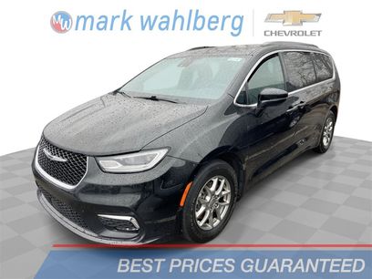 Used 2022 Chrysler Pacifica Touring