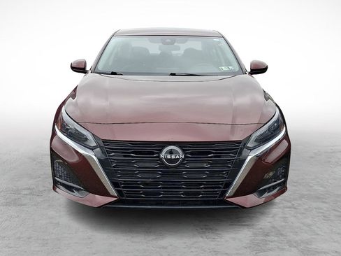 Used 2023 Nissan Altima 2.5 SV FWD image 2