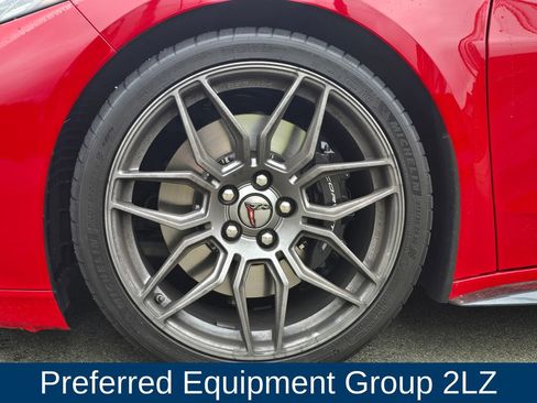 Used 2024 Chevrolet Corvette Z06 RWD image 9