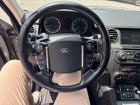 Used 2016 Land Rover LR4 HSE AWD/4WD image 6