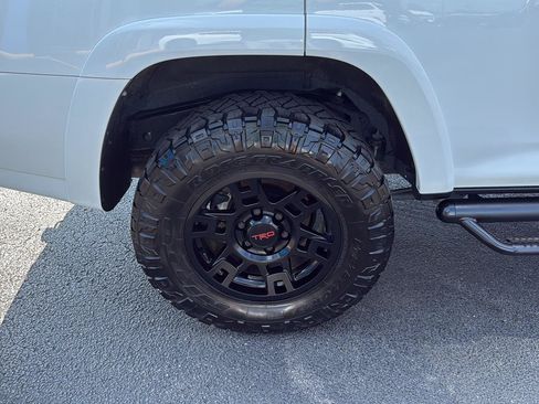 Used 2024 Toyota 4Runner TRD Off-Road Premium w/ Off Road Premium Plus Package AWD/4WD image 34