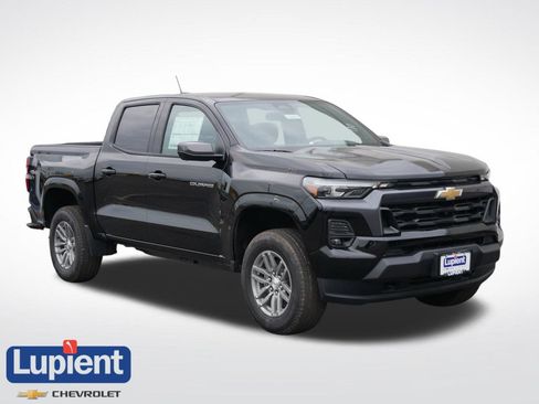 New 2026 Chevrolet Colorado LT w/ LT Convenience Package AWD/4WD image 1
