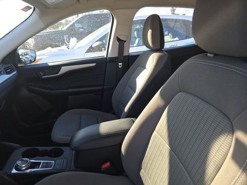 Used 2022 Ford Escape S image 4