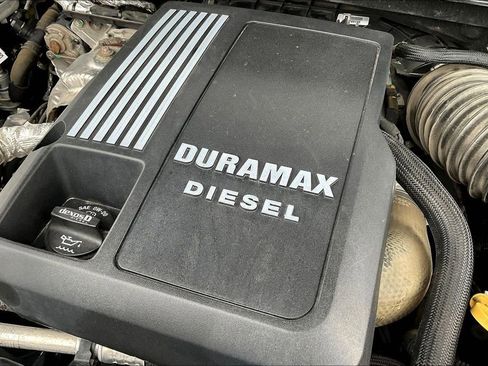 Used 2021 GMC Sierra 1500 SLE w/ Driver Alert Package II AWD/4WD image 35