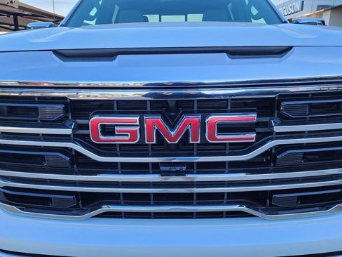 New 2026 GMC Sierra 1500 SLT w/ SLT Premium Plus Package AWD/4WD image 10