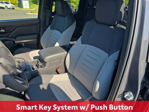 Certified 2025 Toyota Tacoma TRD Sport image 18