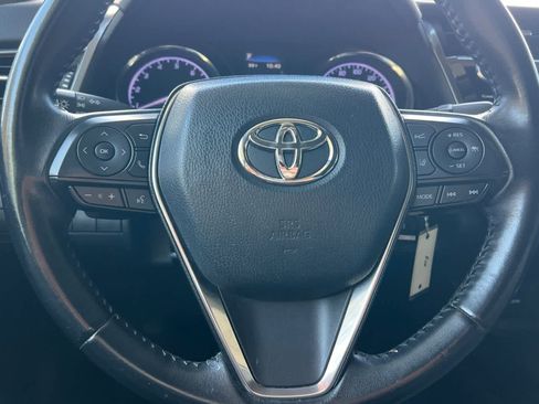 Used 2019 Toyota Camry SE FWD image 23
