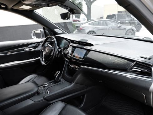 Used 2020 Cadillac XT6 Sport AWD/4WD image 14