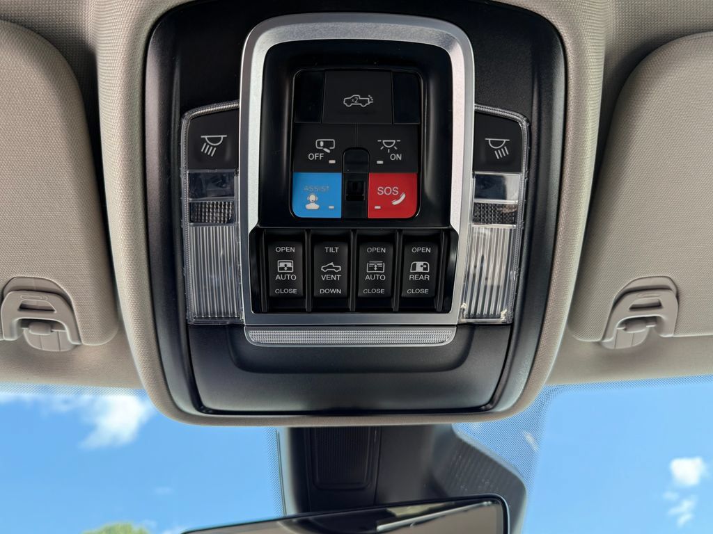 New 2026 RAM 1500 Limited w/ Trailer Tow Group AWD/4WD image 32