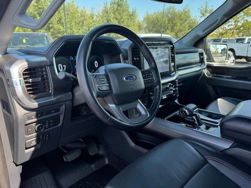 Used 2022 Ford F150 Lariat image 15