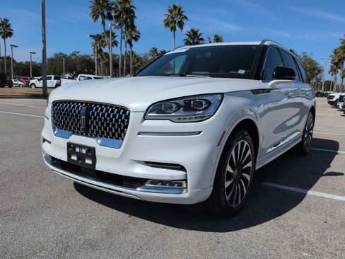 Certified 2023 Lincoln Aviator Black Label Grand Touring w/ Class IV Trailer Tow Package image 8