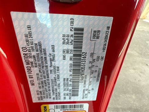 Used 2025 Ford Mustang Premium RWD image 29