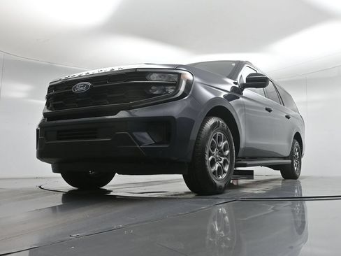 Certified 2025 Ford Expedition Max Active AWD/4WD image 45