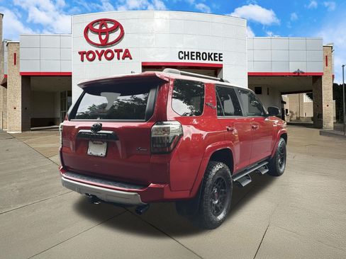 Used 2023 Toyota 4Runner TRD Off-Road Premium w/ Moonroof Package AWD/4WD image 5