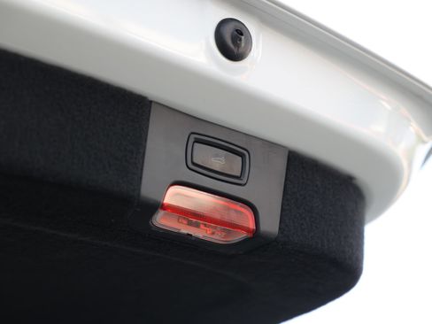 Used 2017 Porsche Cayenne S image 55