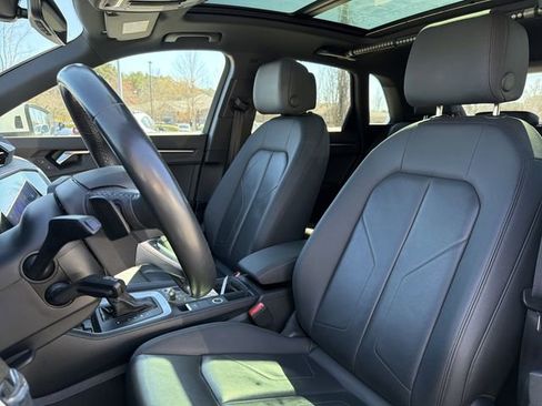 Used 2024 Audi Q3 2.0T Premium image 10