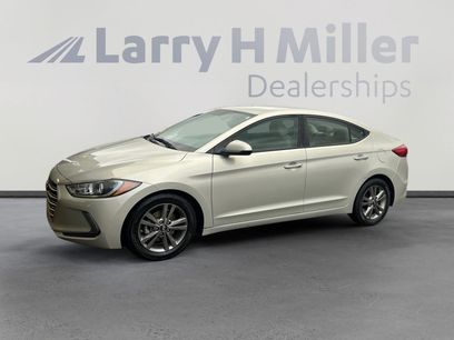 Used 2017 Hyundai Elantra SE w/ SE A/T Tech Package 03