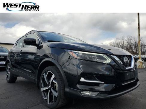 Certified 2022 Nissan Rogue Sport SL w/ Premium Package image 1
