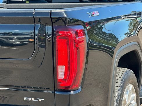 Used 2019 GMC Sierra 1500 SLT w/ SLT Premium Plus Package AWD/4WD image 25