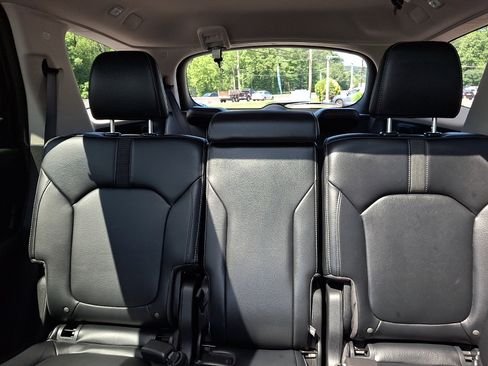 Certified 2023 Honda Pilot Touring image 19