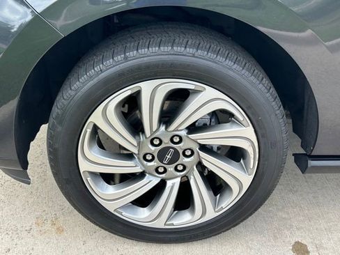 Used 2023 Lincoln Navigator Reserve AWD/4WD image 12