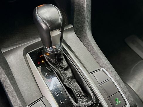 Used 2017 Honda Civic Touring image 25