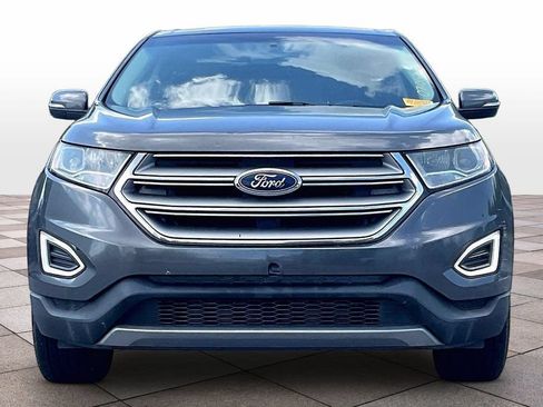 Used 2018 Ford Edge Titanium w/ Technology Package FWD image 3
