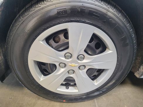 Used 2018 Chevrolet Cruze LS image 31