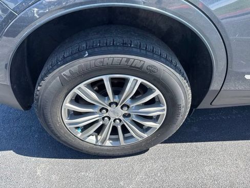 Used 2019 Cadillac XT5 Luxury FWD image 9
