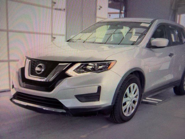 Used 2017 Nissan Rogue S FWD image 4