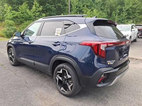 Certified 2024 Kia Seltos EX AWD/4WD image 3