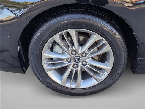 Used 2017 Toyota Camry SE image 22