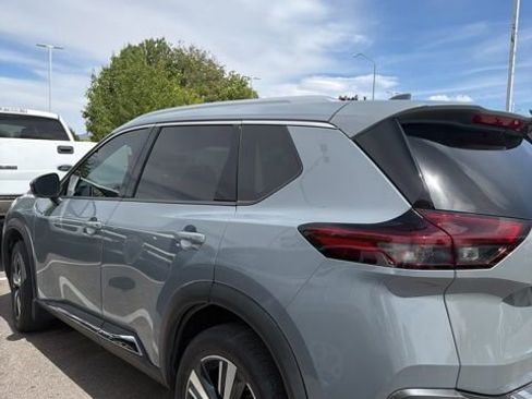 Certified 2023 Nissan Rogue SL w/ SL Premium Package AWD/4WD image 5
