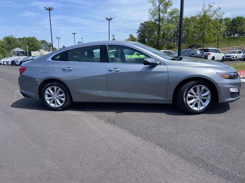 Used 2024 Chevrolet Malibu LT image 2