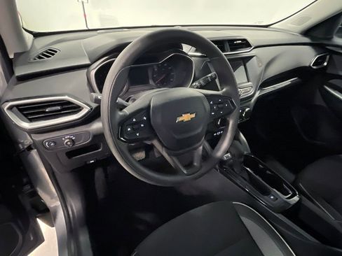 Used 2023 Chevrolet TrailBlazer LS FWD image 18