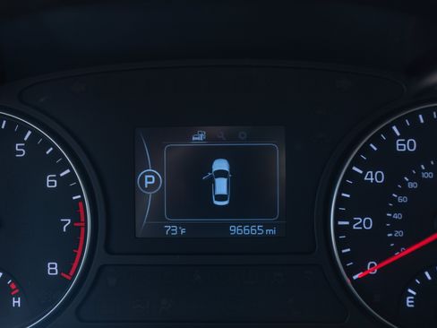 Used 2016 Kia Optima LX FWD image 3