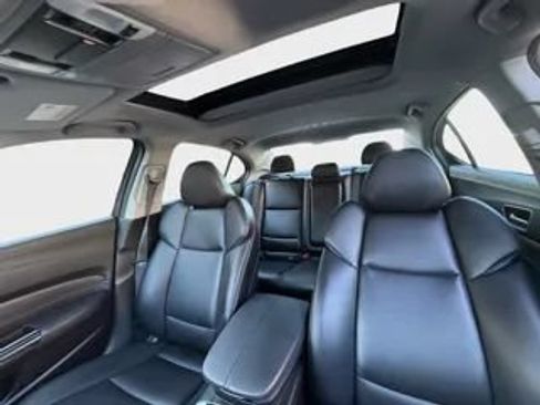 Used 2018 Acura TLX FWD image 9
