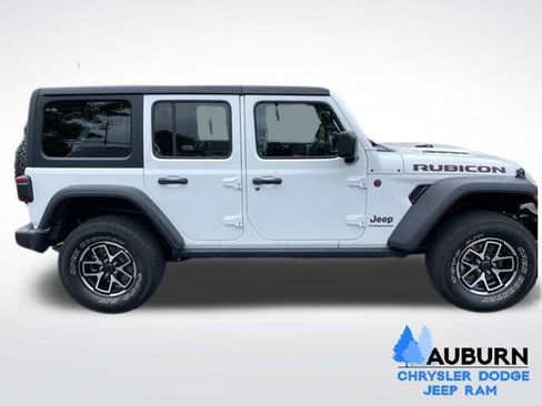 Used 2024 Jeep Wrangler Unlimited Rubicon AWD/4WD image 8