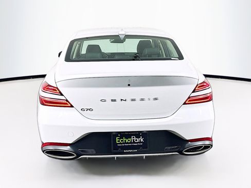 Used 2025 Genesis G70 2.5T image 7