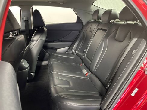 Certified 2024 Hyundai Elantra Limited FWD image 13