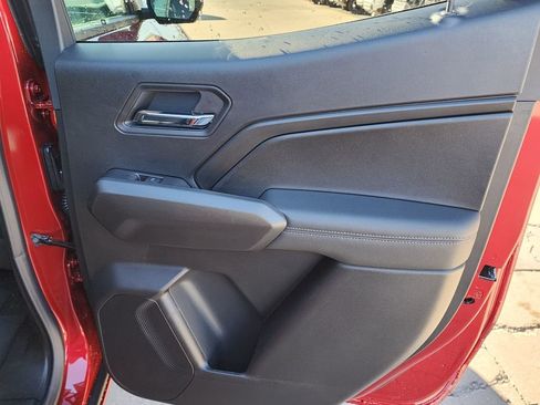 New 2026 GMC Canyon Elevation w/ Convenience Package image 40