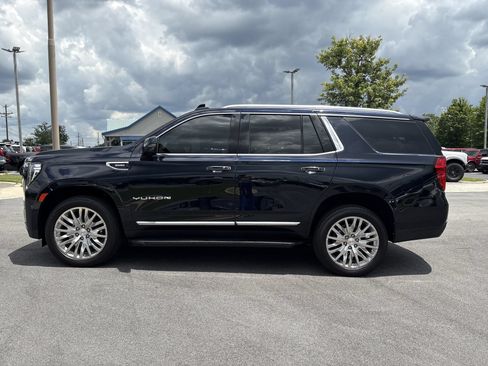 Used 2021 GMC Yukon SLT w/ SLT Luxury Package AWD/4WD image 19