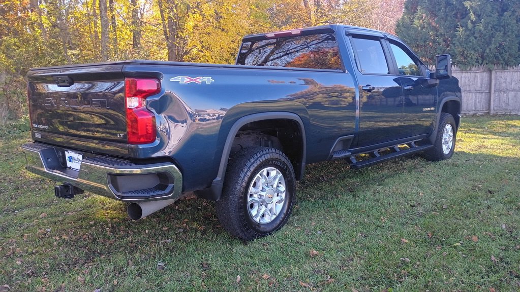 Used 2022 Chevrolet Silverado 3500 LT w/ Remote Start Package AWD/4WD image 7