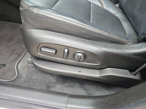 Used 2021 Chevrolet Traverse Premier w/ Redline Edition image 40