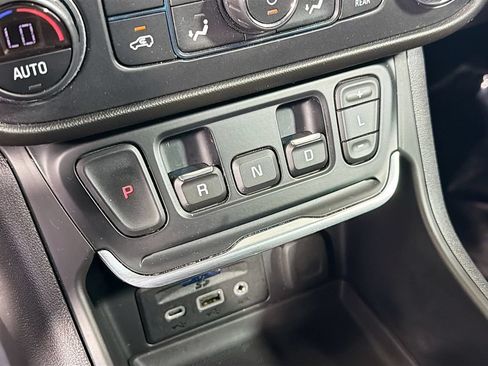 Used 2021 GMC Terrain SLT w/ Elevation Edition AWD/4WD image 17