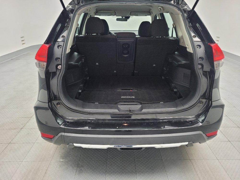 Used 2020 Nissan Rogue S FWD image 29